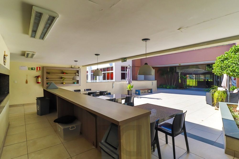 Apartamento de 3 quartos, suíte, elevador e 1 vaga no bairro Azenha — foto 28