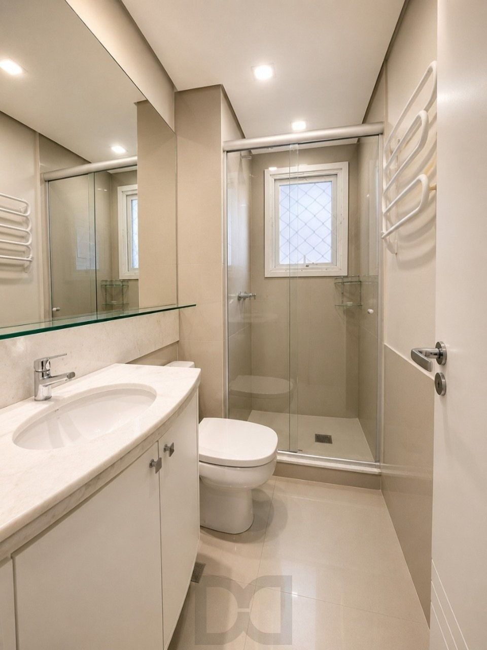 Apartamento com 3 quartos, 3 suítes e 128m² à venda em Menino Deus. — foto 15