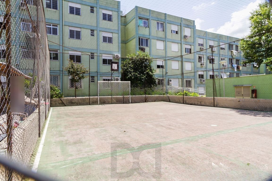 Apartamento de 2 dormitórios, semi mobiliado e 47m² no bairro Camaquã. — foto 29
