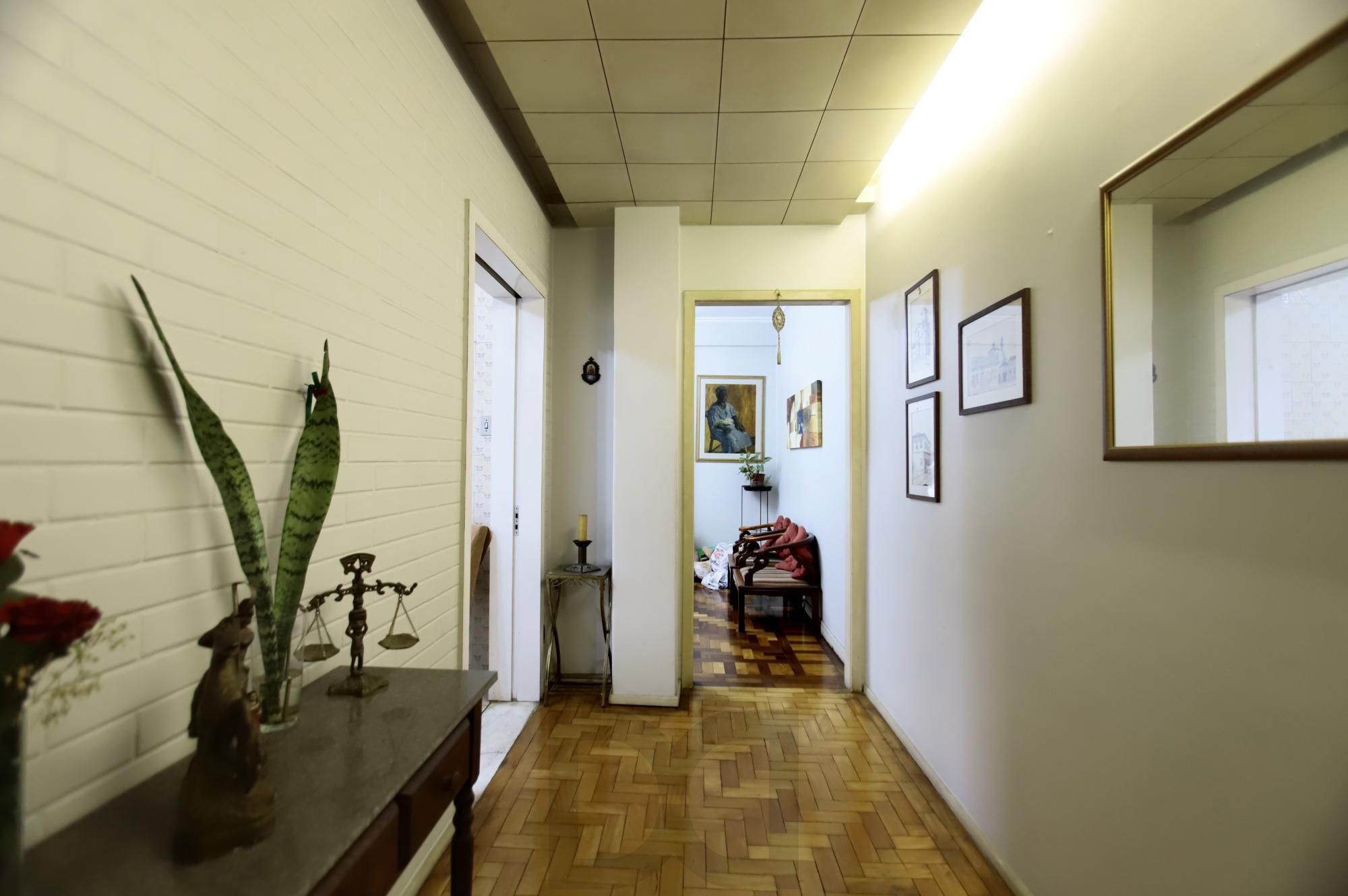 Apartamento 3 quartos com elevador no centro de Porto Alegre para Comprar — foto 15