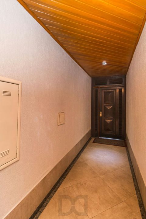 Cobertura com 4 quartos, 1 suíte e 2 vagas no bairro Passo da Areia. — foto 46