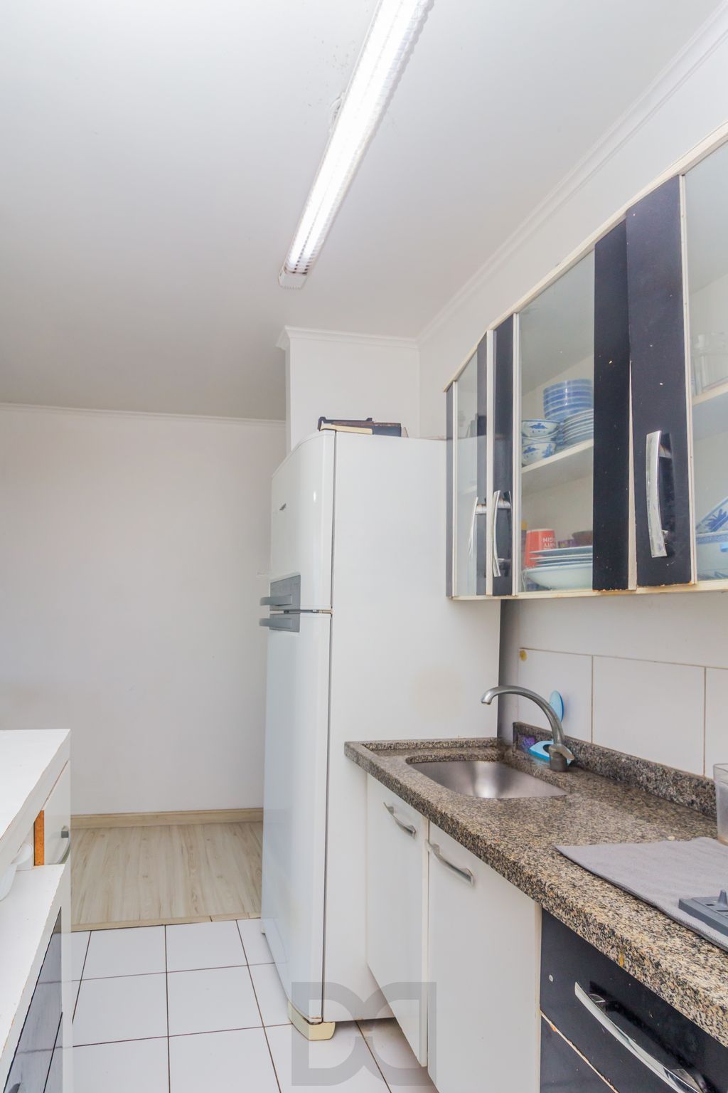 Apartamento com 2 dormitórios e 1 vaga de garagem no Bairro Humaitá — foto 15