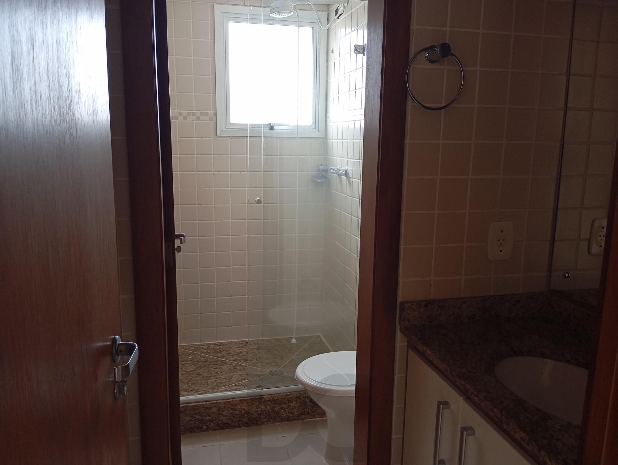 Apartamento com 2 Dormitórios, Vaga Dupla e Elevador no Floresta — foto 17