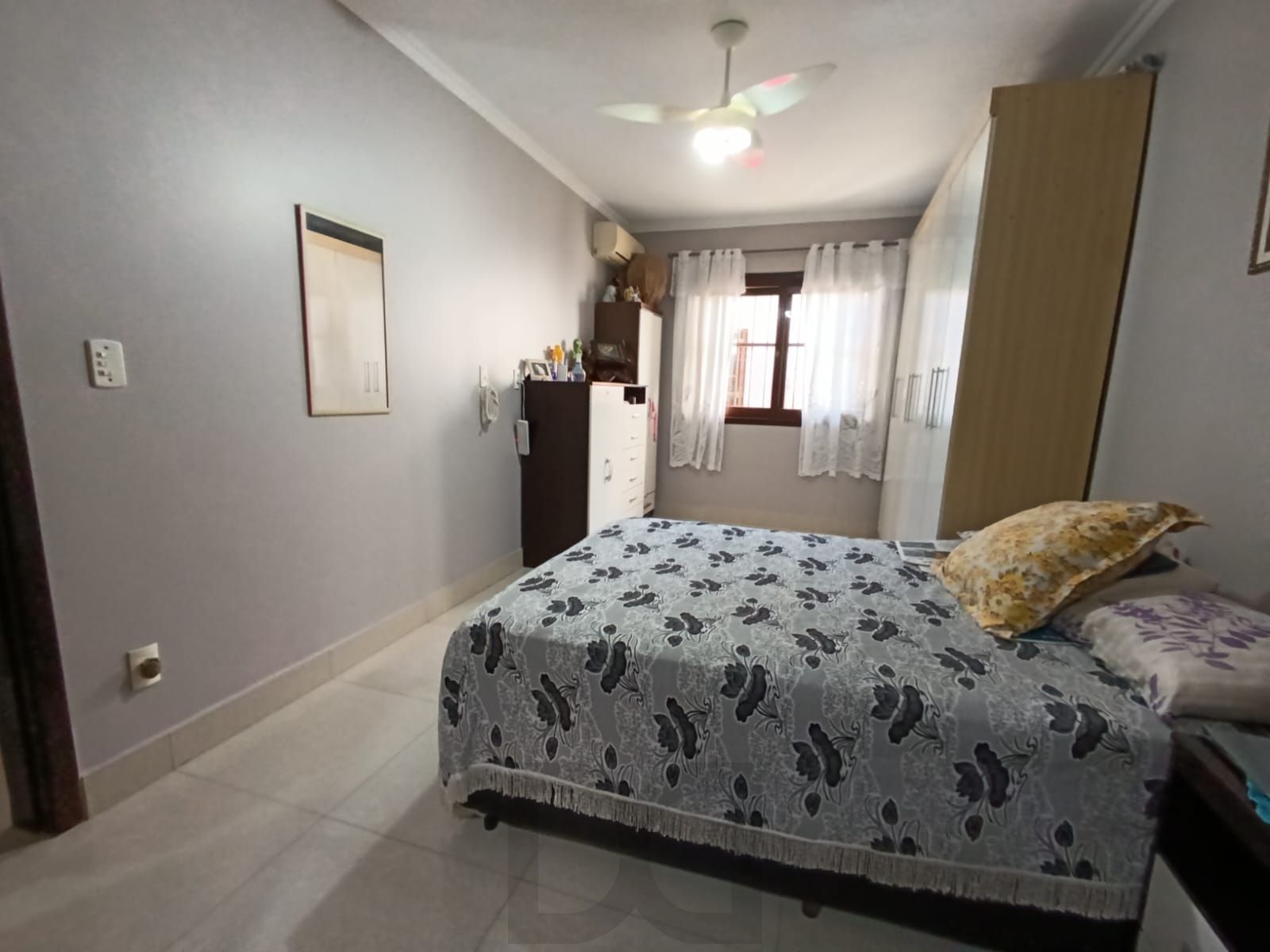 Casa de 3 quartos,suíte,churrasqueira, 3 vagas no bairro Sarandi — foto 14