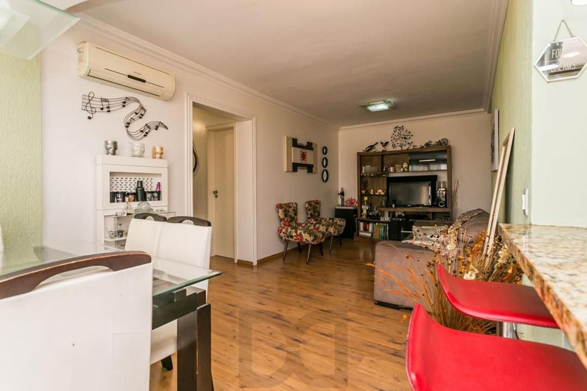 Apartamento de 3 dormitórios, 2 vagas e elevador na Vila Ipiranga — foto 2