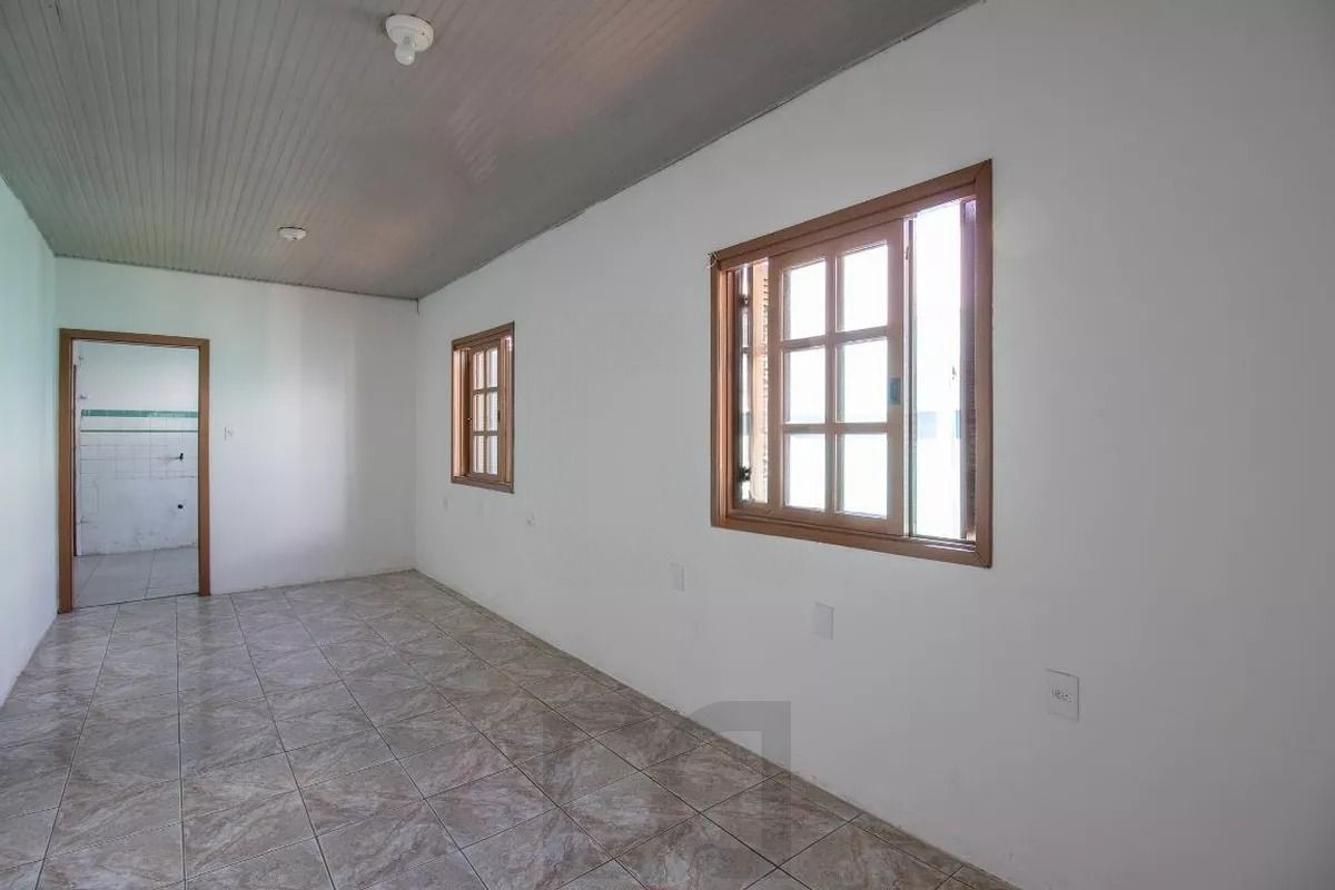 Casa 300m² à Venda na Vila Ipiranga . 2 Quartos, 2 Vagas, Salão e Churrasqueira — foto 1