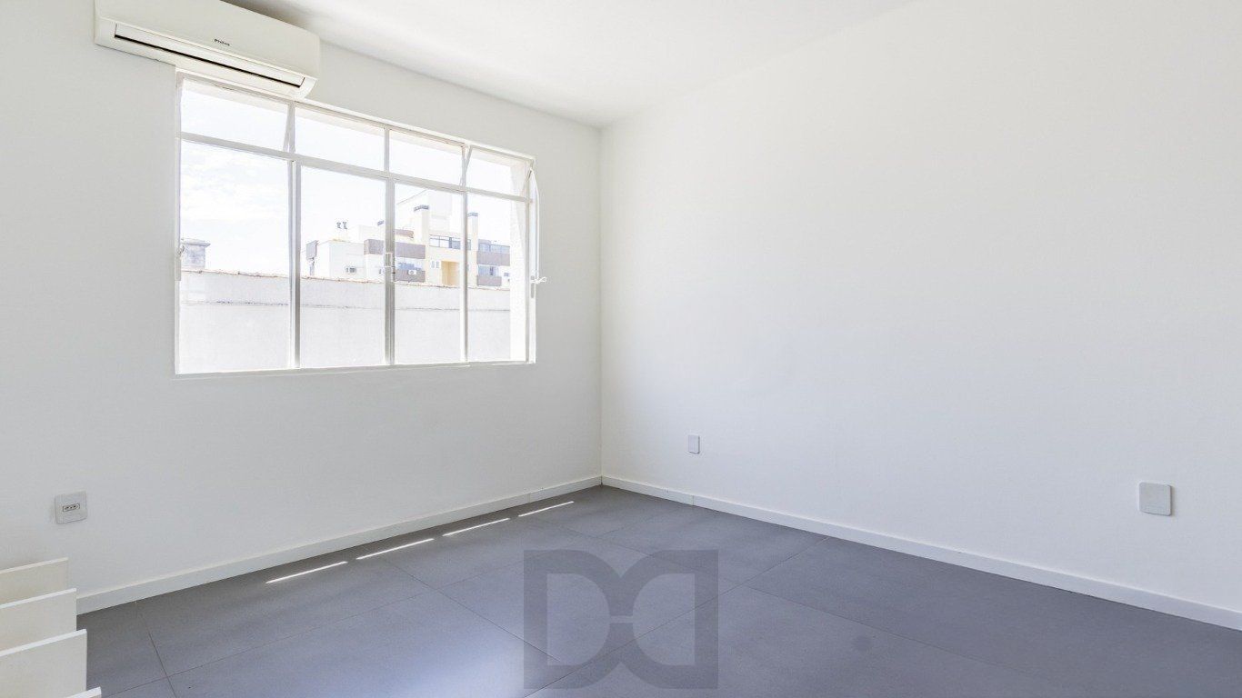 Apartamento de 1 dormitório no bairro Menino Deus em Porto Alegre. — foto 30
