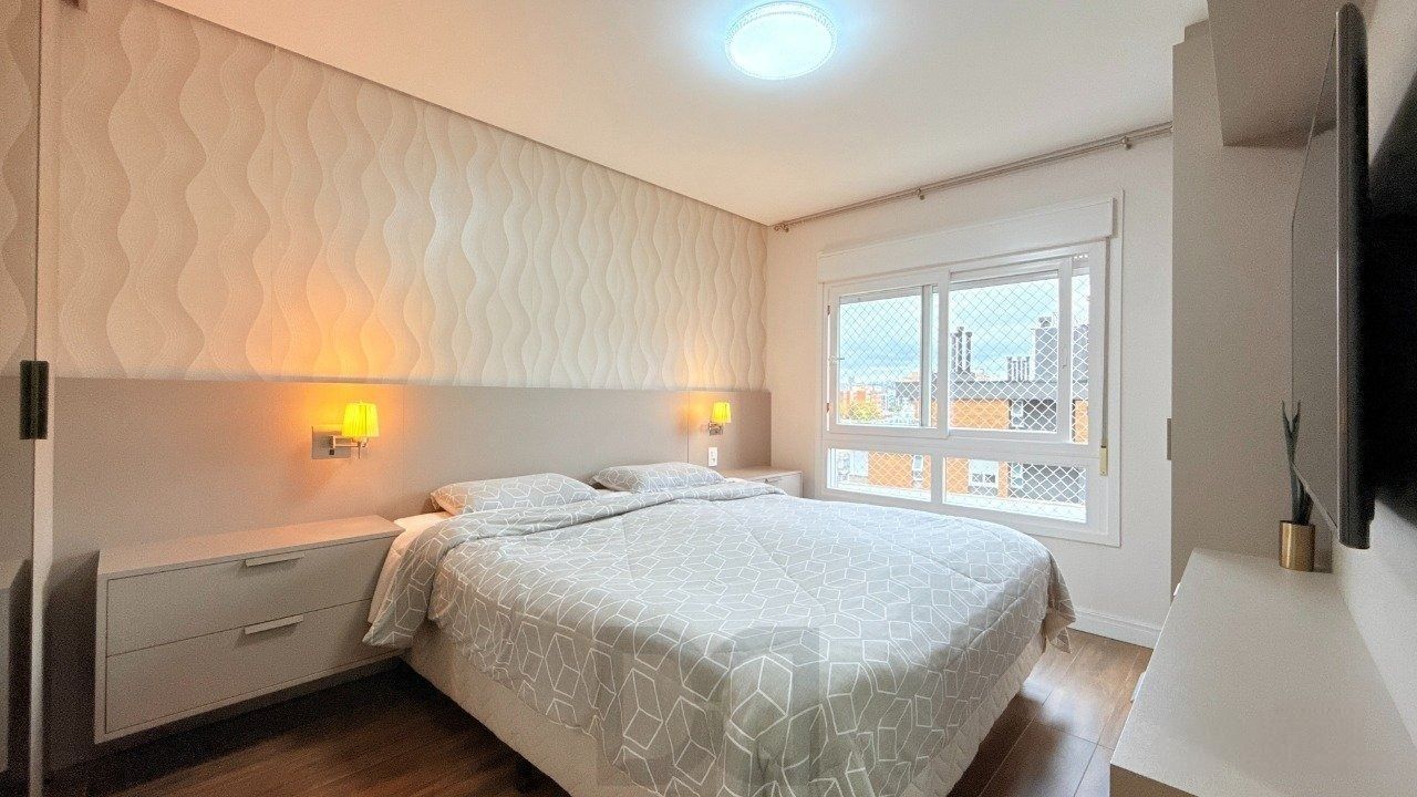 Apartamento com 3 quartos, 3 suítes e 128m² à venda em Menino Deus. — foto 10