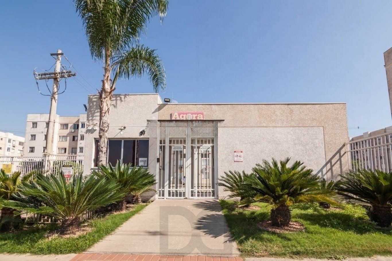 Apartamento Térreo, 2 quartos, vaga, piscina e portaria 24hr no bairro Sarandi. — foto 4