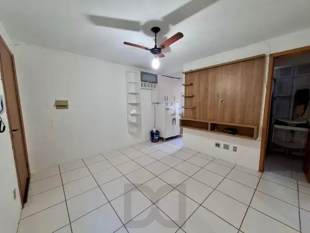 Apartamento 2 dormitórios 1 vaga no Bairro Mário Quintana Porto Alegre — foto 1