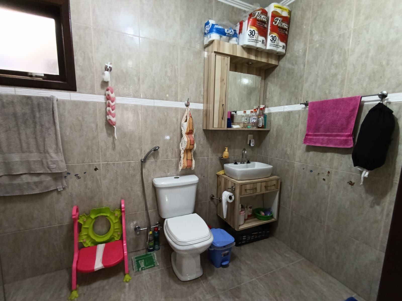 Casa de 3 quartos,suíte,churrasqueira, 3 vagas no bairro Sarandi — foto 17