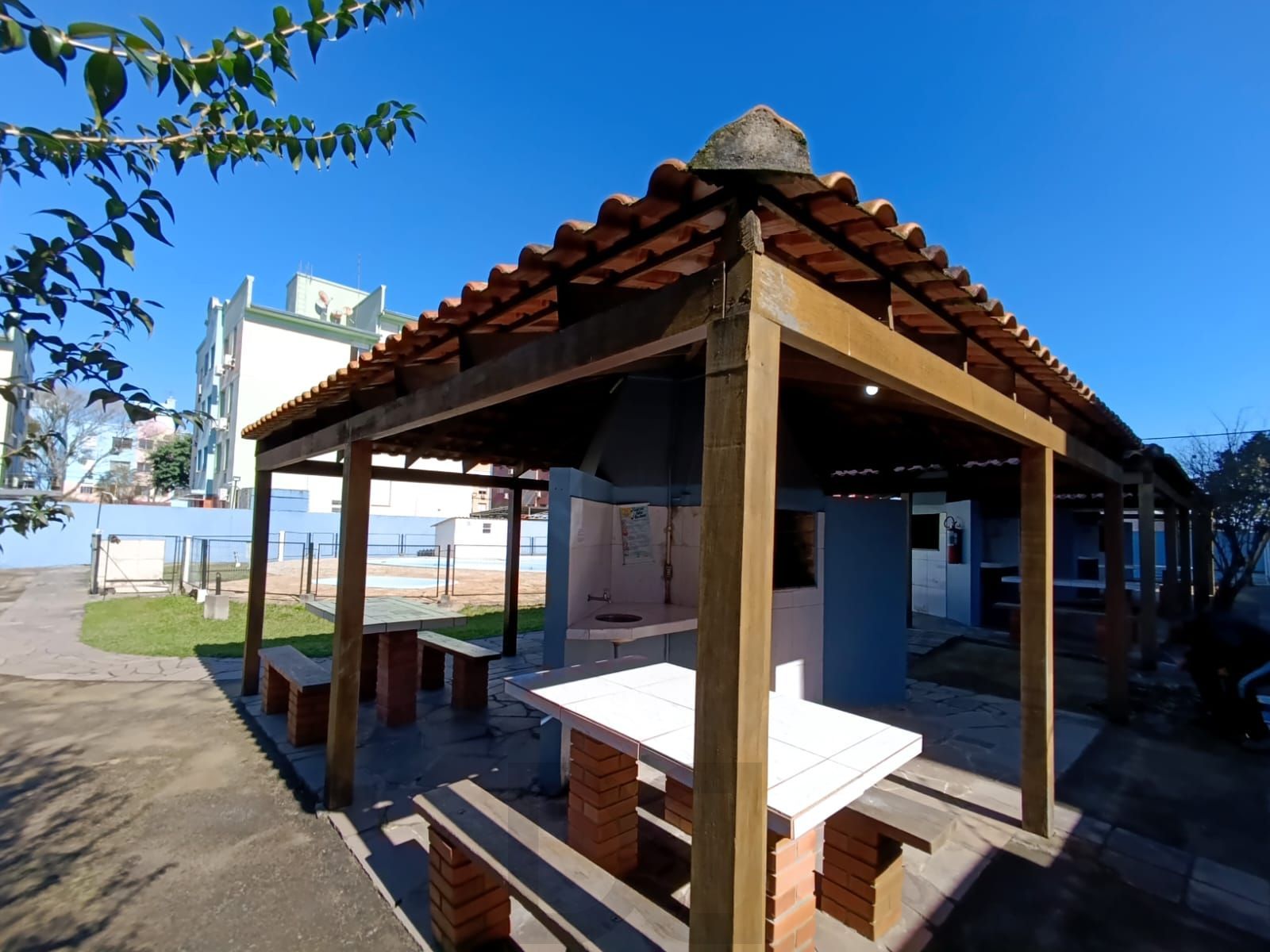 Apartamento semi mobiliado de 3 quartos e 1 vaga no bairro Sarandi. — foto 32