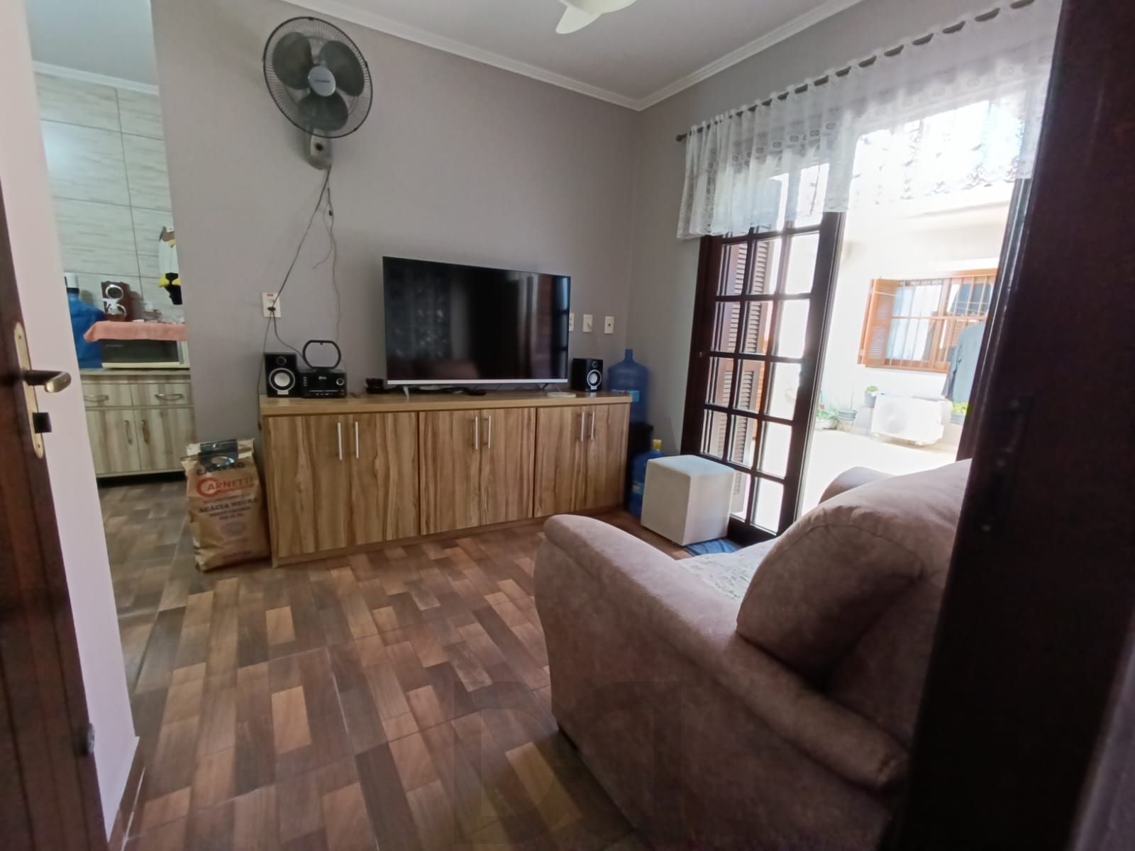 Casa de 3 quartos,suíte,churrasqueira, 3 vagas no bairro Sarandi — foto 39