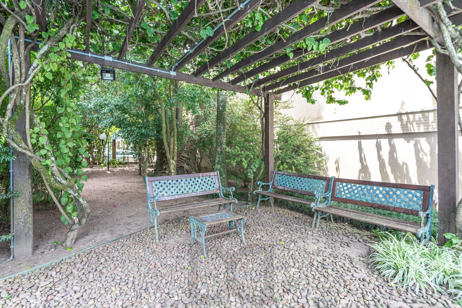 Apartamento de 97m², 2 dormitórios,1suíte, 3 vagas de garagem no Jardim Botânico — foto 63
