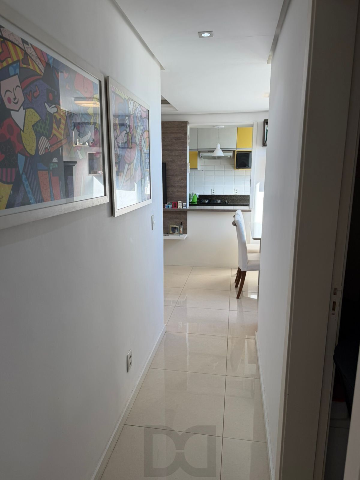 Apartamento 3 dormitórios com Suíte Semi Mobiliado com Vaga de Garagem — foto 12