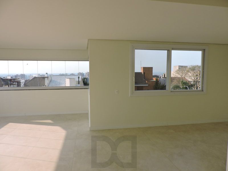 Casa nova de 600m² com 4 dormitórios e 3 vagas — foto 27