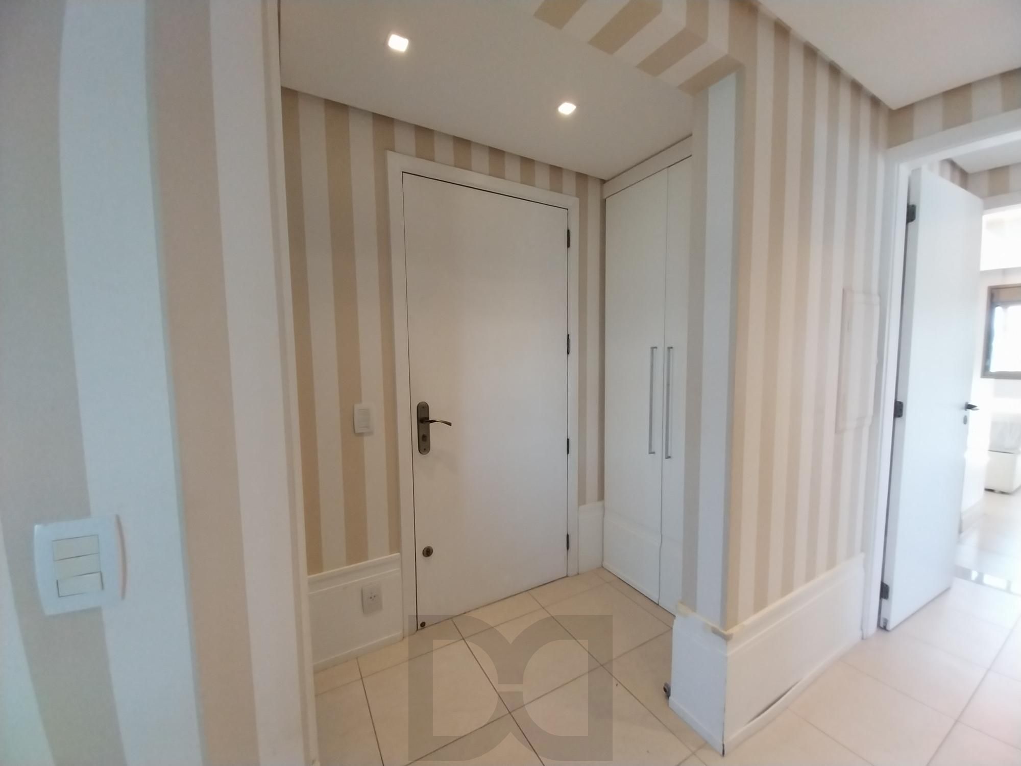 Apartamento de 97m², 2 dormitórios,1suíte, 3 vagas de garagem no Jardim Botânico — foto 39