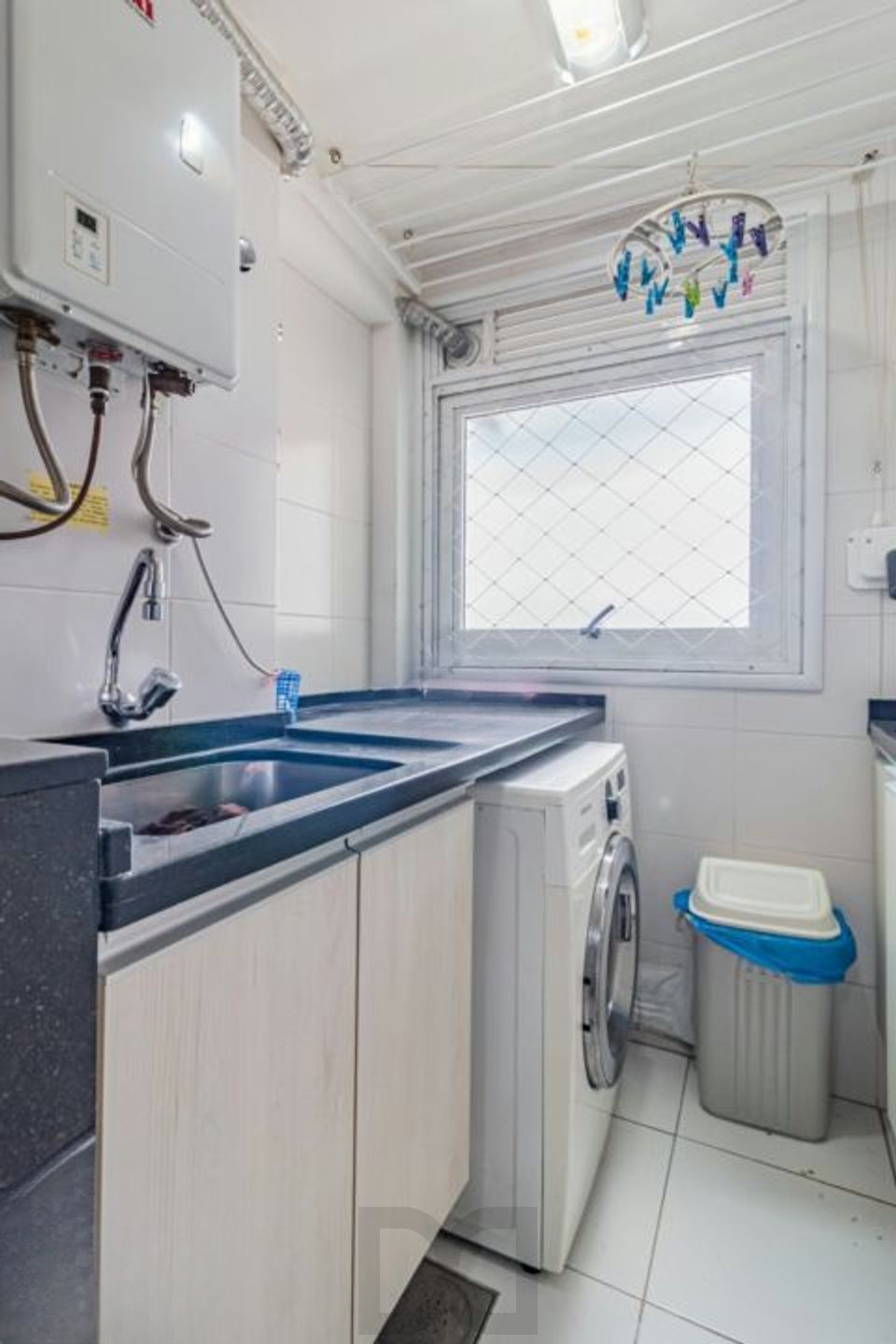 Apartamento de 3 quartos, suíte, elevador e 2 vagas no bairro Vila Ipiranga — foto 12