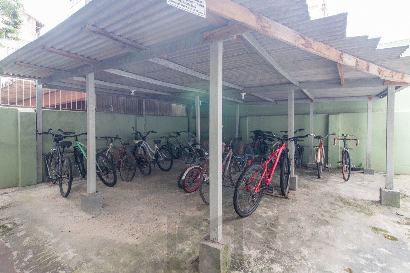 Apartamento 2 Quartos com Suíte e Pátio no Menino Deus — foto 29