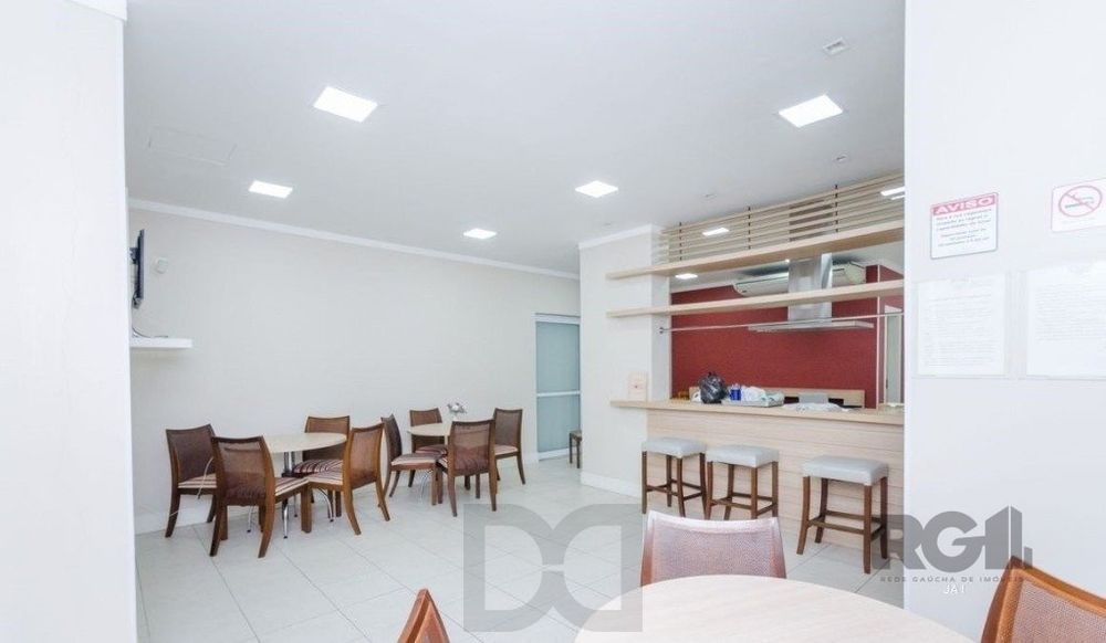 Apartamento de 3 quartos, suíte, elevador e 2 vagas no bairro Vila Ipiranga — foto 28