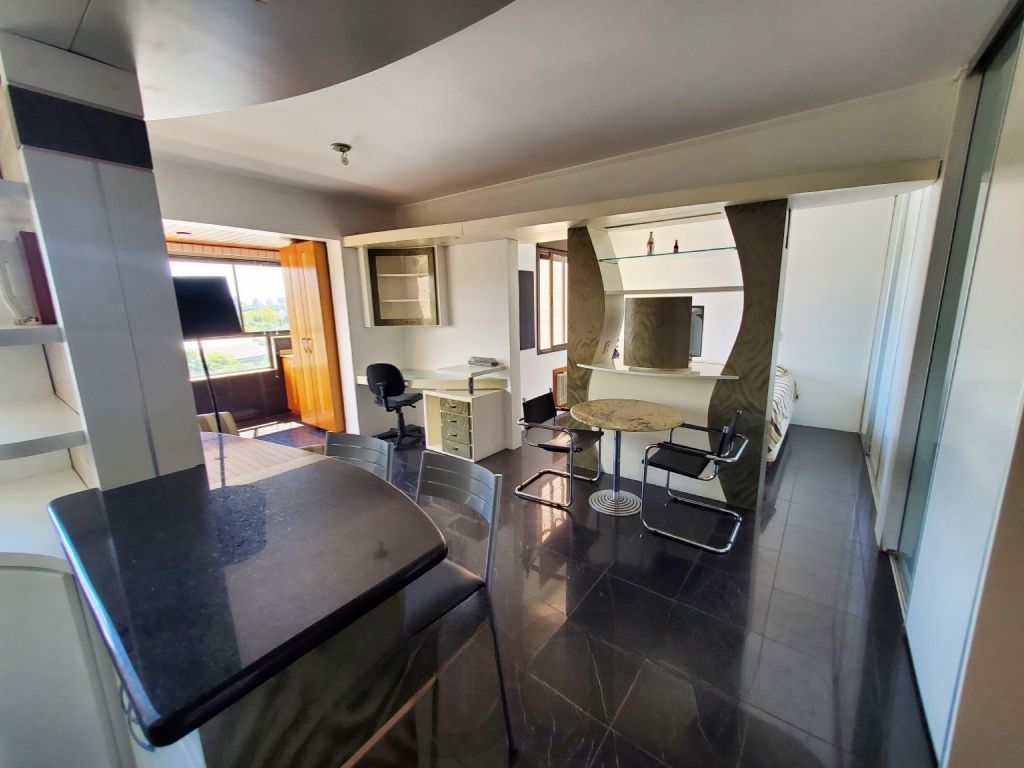 Apartamento de 1 dormitório, 1 vaga e elevador no bairro Boa Vista. — foto 6