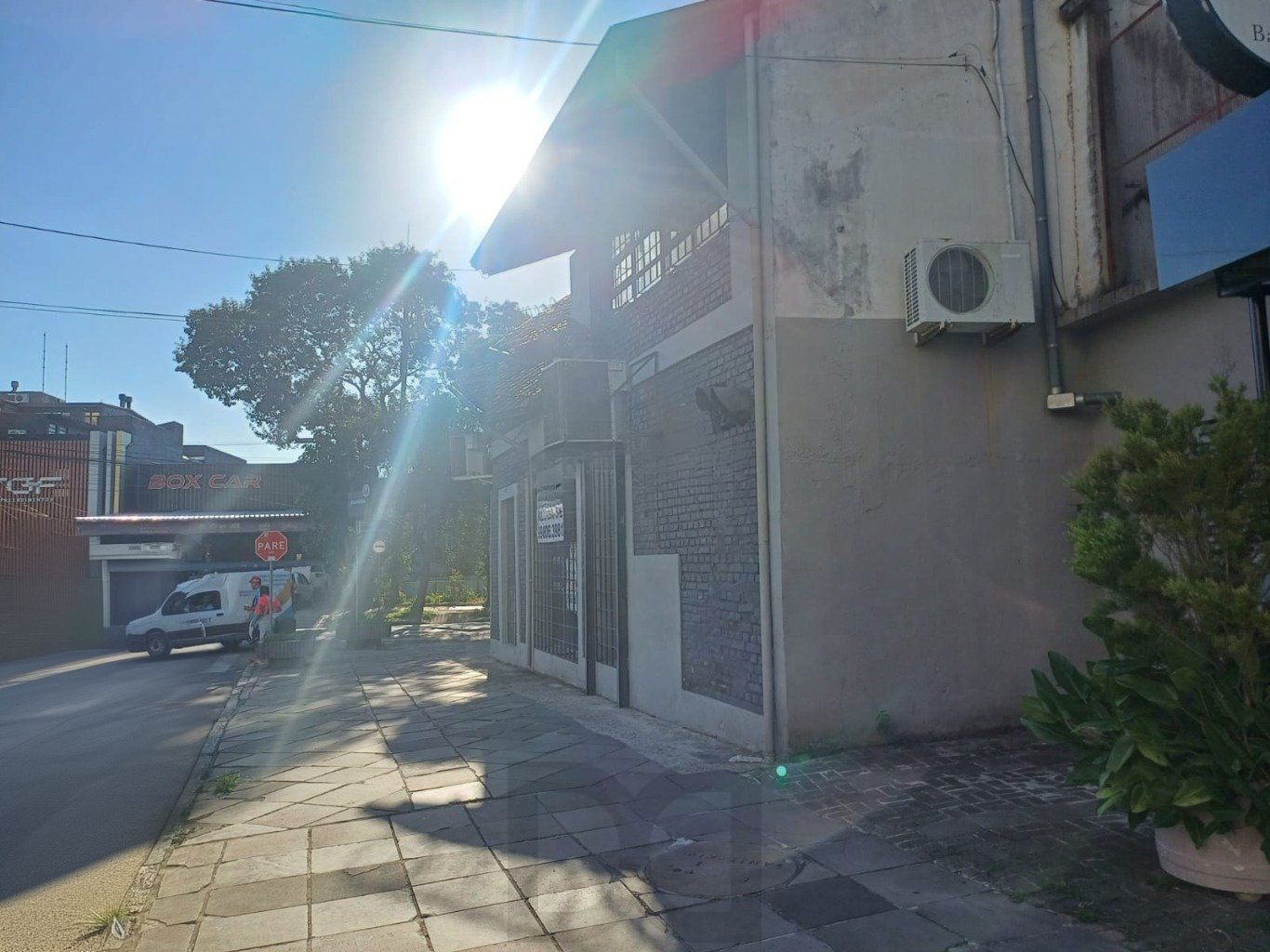 Casa com 3 quartos, 3 banheiros, 300m² e 8 vagas no Menino Deus. — foto 29