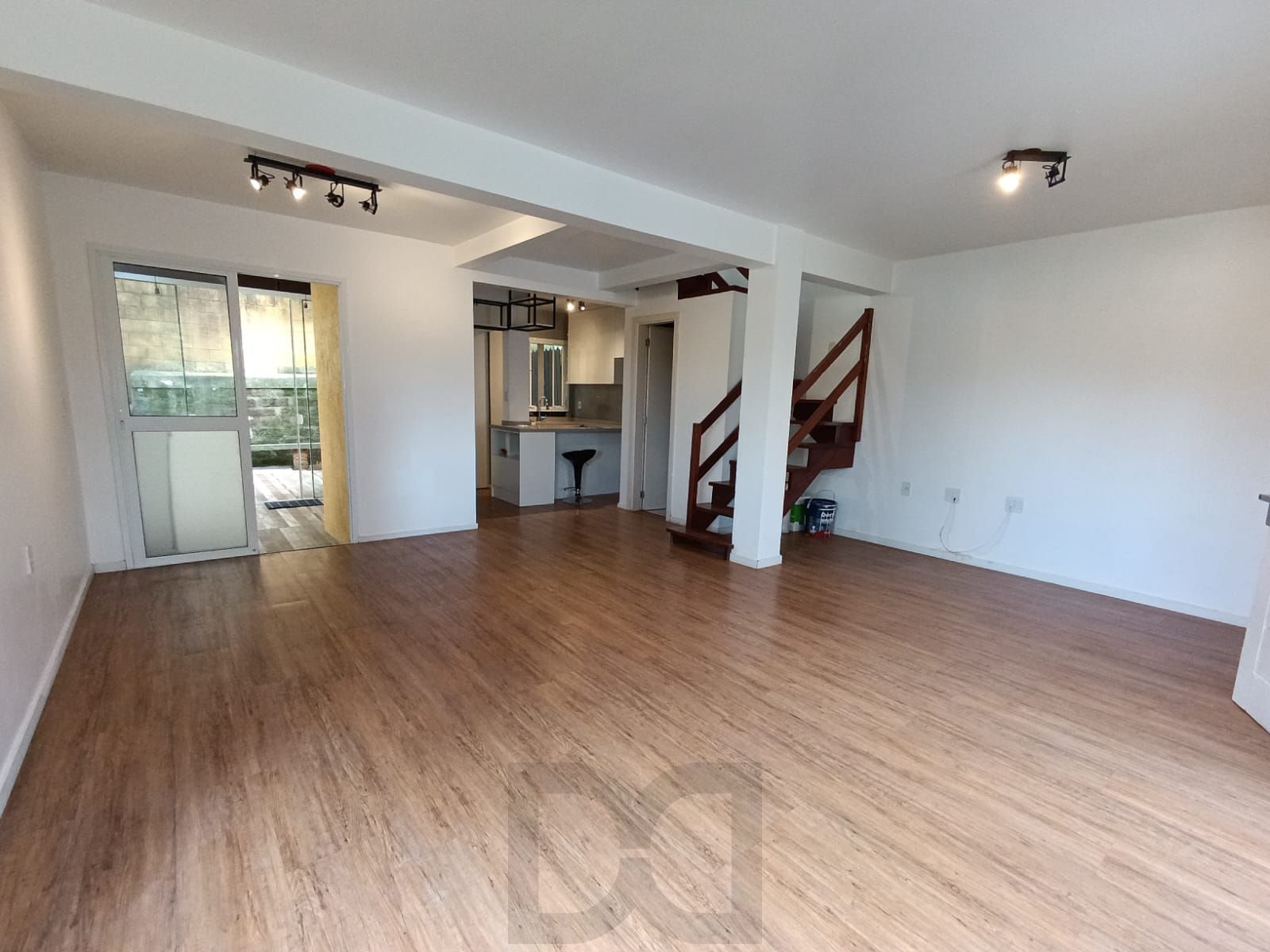 Casa em condomínio de 3 quartos, suíte e 2 vagas no bairro Mário Quintana — foto 7