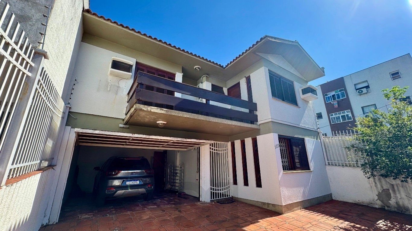 Casa com 350m², 4 quartos, 2 Suítes à venda em Azenha, Porto Alegre. — foto 41
