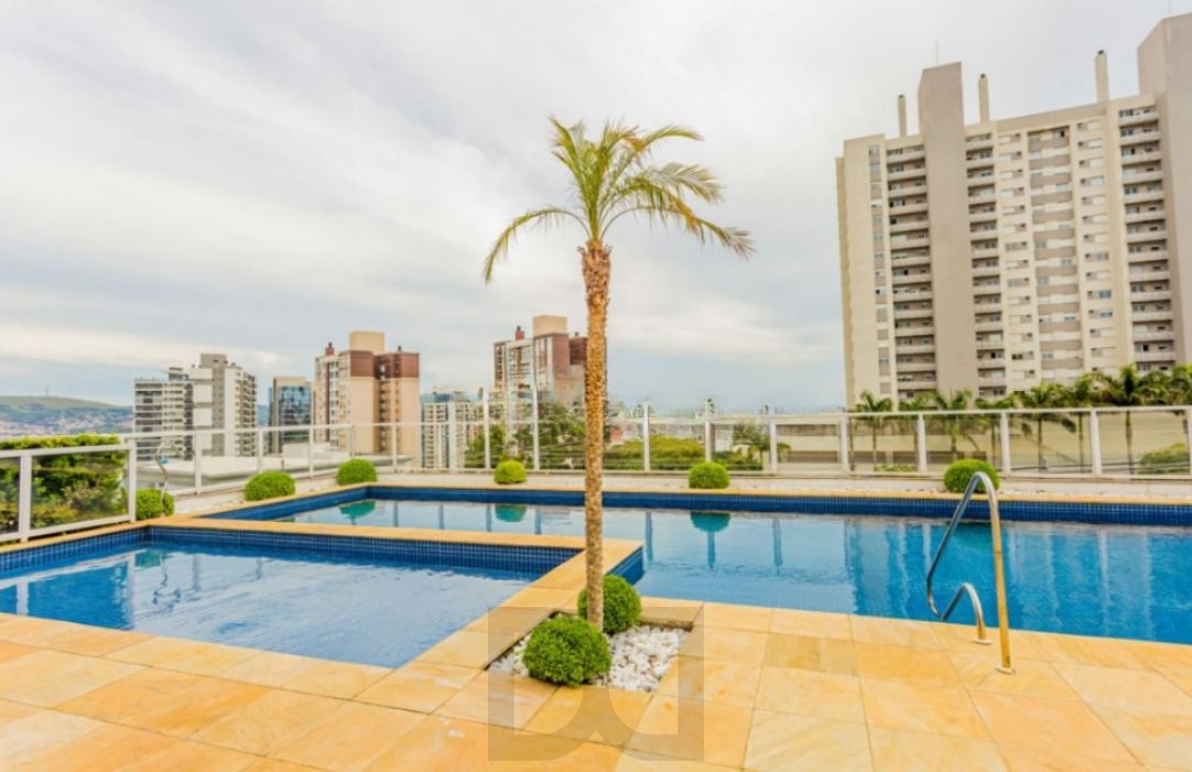 Apartamento mobiliado de 2 dormitórios e 2 vagas no bairro Petrópolis — foto 20