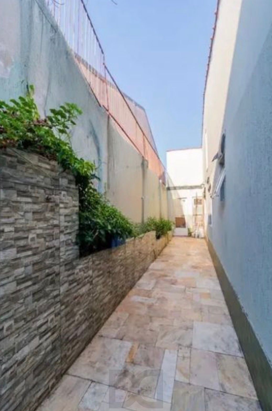 Casa com 3 Quartos e 3 banheiros à Venda, 120 m² por R$ 599 mil — foto 16