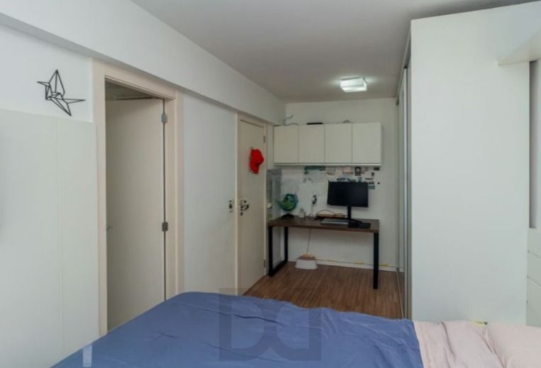 Apartamento de 3 quartos, suíte, elevador e 1 vaga no bairro Azenha — foto 12