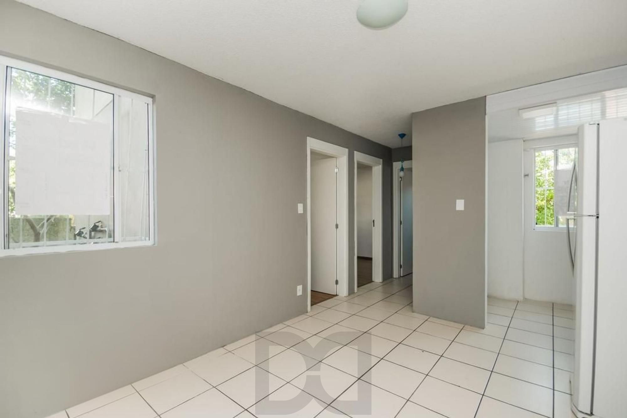 Apartamento térreo de 2 quartos, portaria 24 horas no bairro Glória. — foto 2