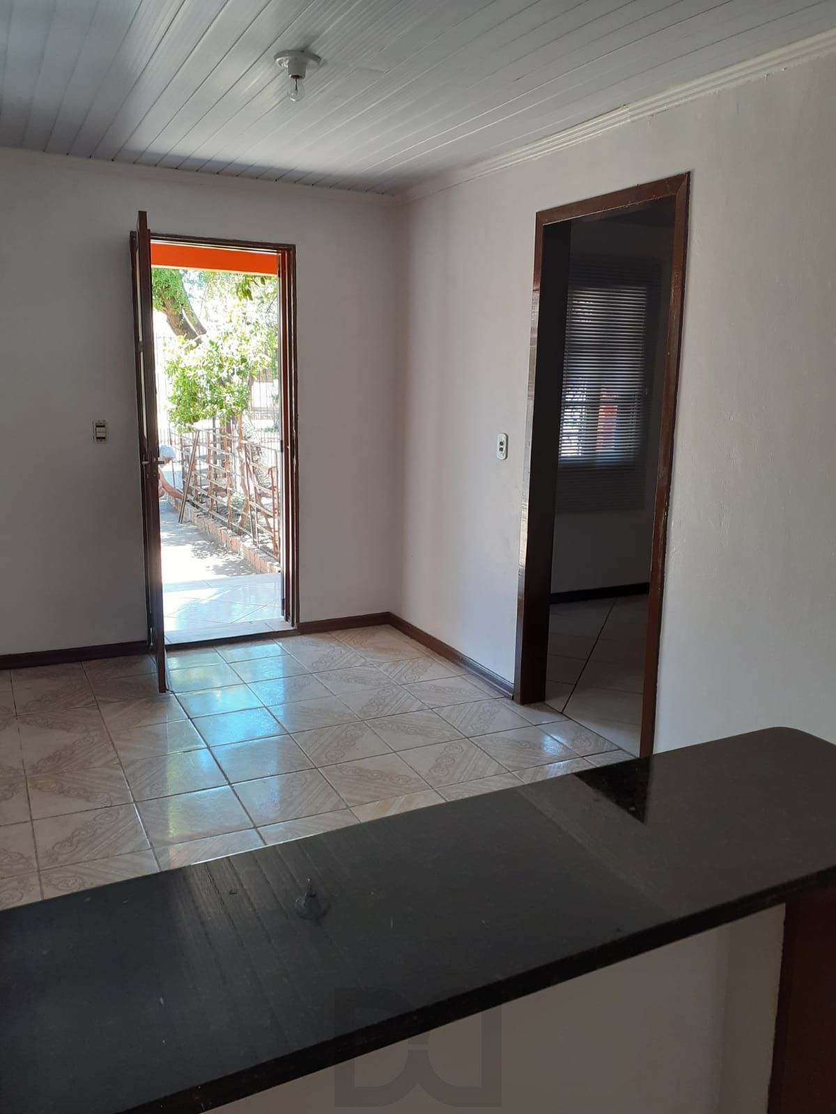 Duas Casas no Mesmo Terreno com 169m² e Entradas Independentes — foto 8