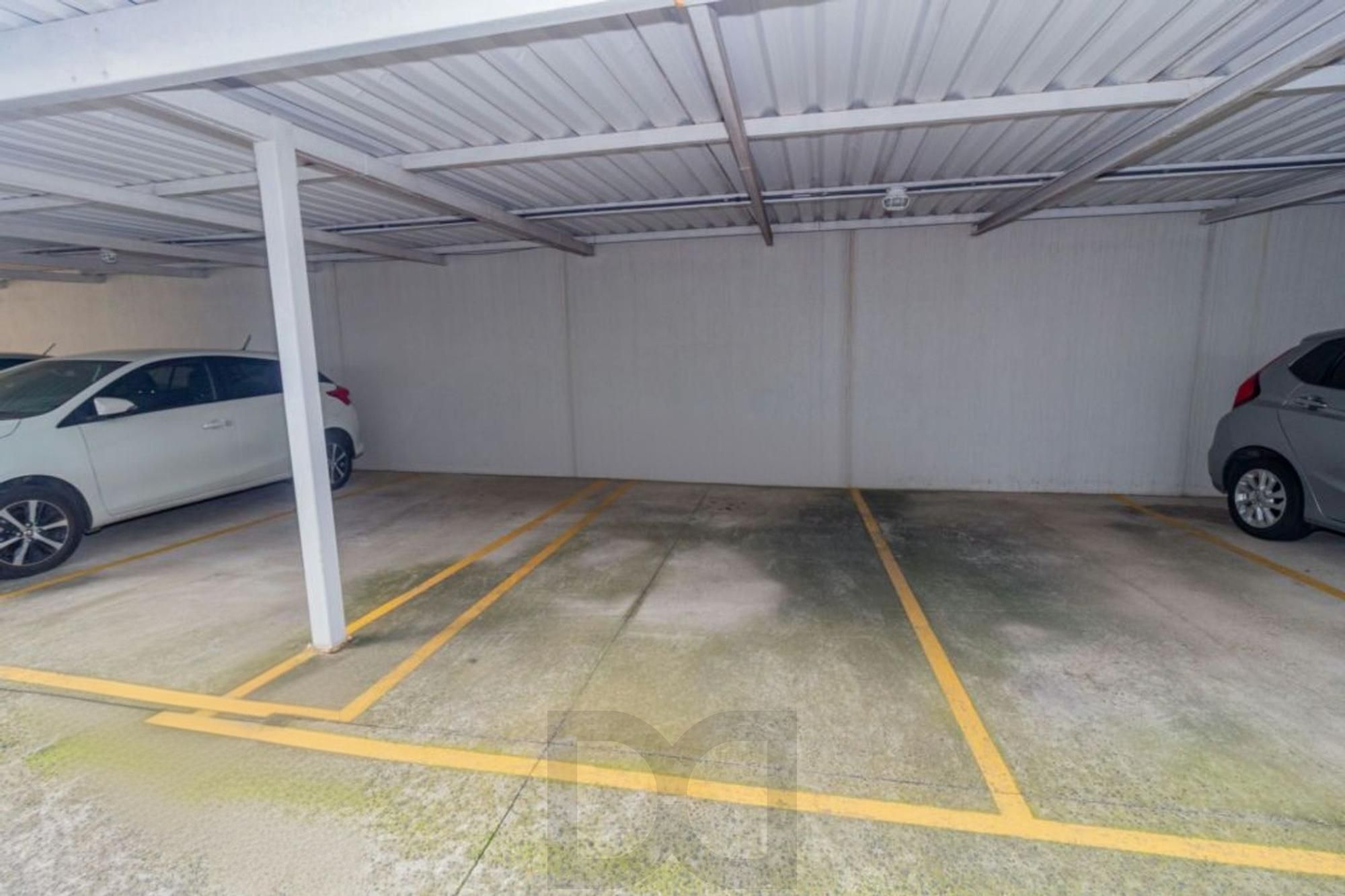 Apartamento 2 Dormitórios com Elevador e 2 Vagas à Venda no Jardim Botânico — foto 28