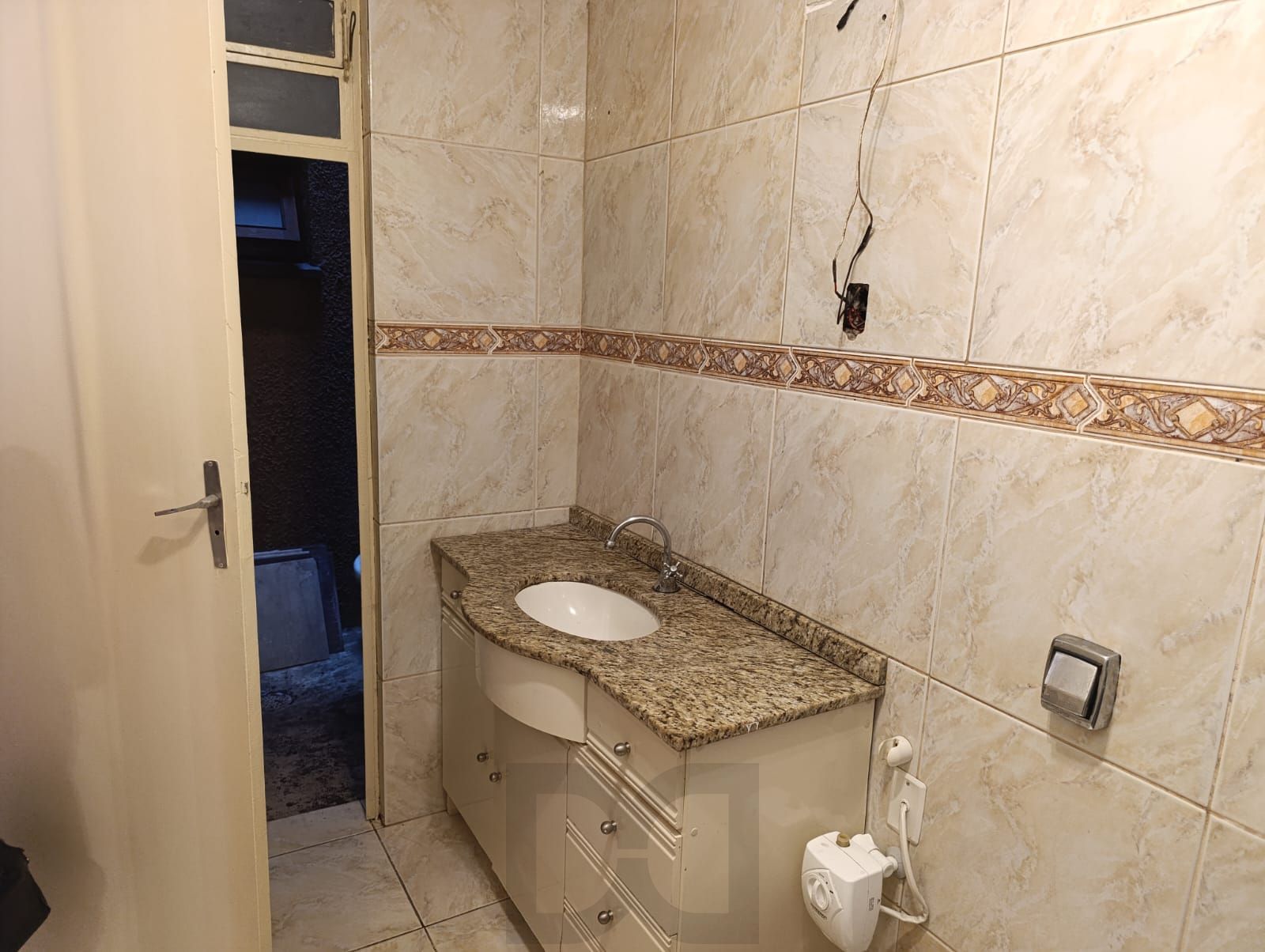Apartamento térreo de 2 dormitórios e 1 vaga no bairro Praia de Belas — foto 31