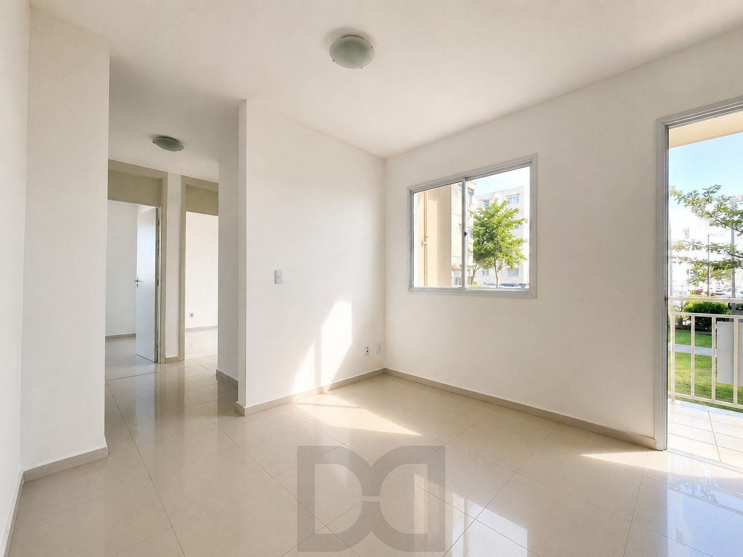 Apartamento Térreo com 3 quartos, vaga, piscina e elevador no bairro Humaitá. — foto 1