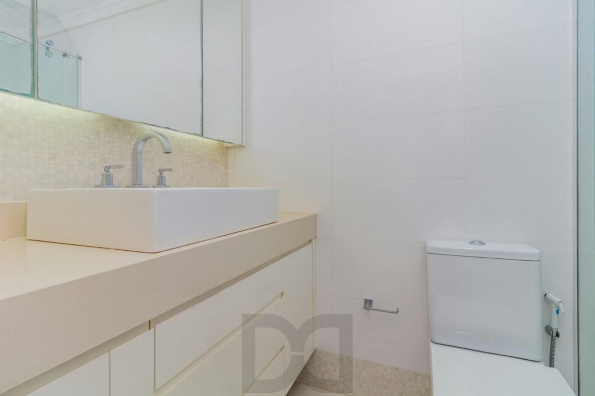 Apartamento 2 Dormitórios com Elevador e 2 Vagas à Venda no Jardim Botânico — foto 22