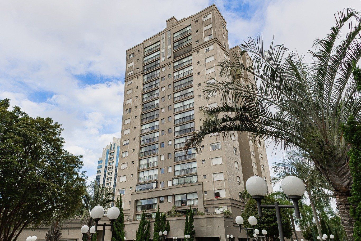 Apartamento de 2 dormitórios, 1 suíte, 2 vagas e 94m² no Jardim Europa. — foto 51