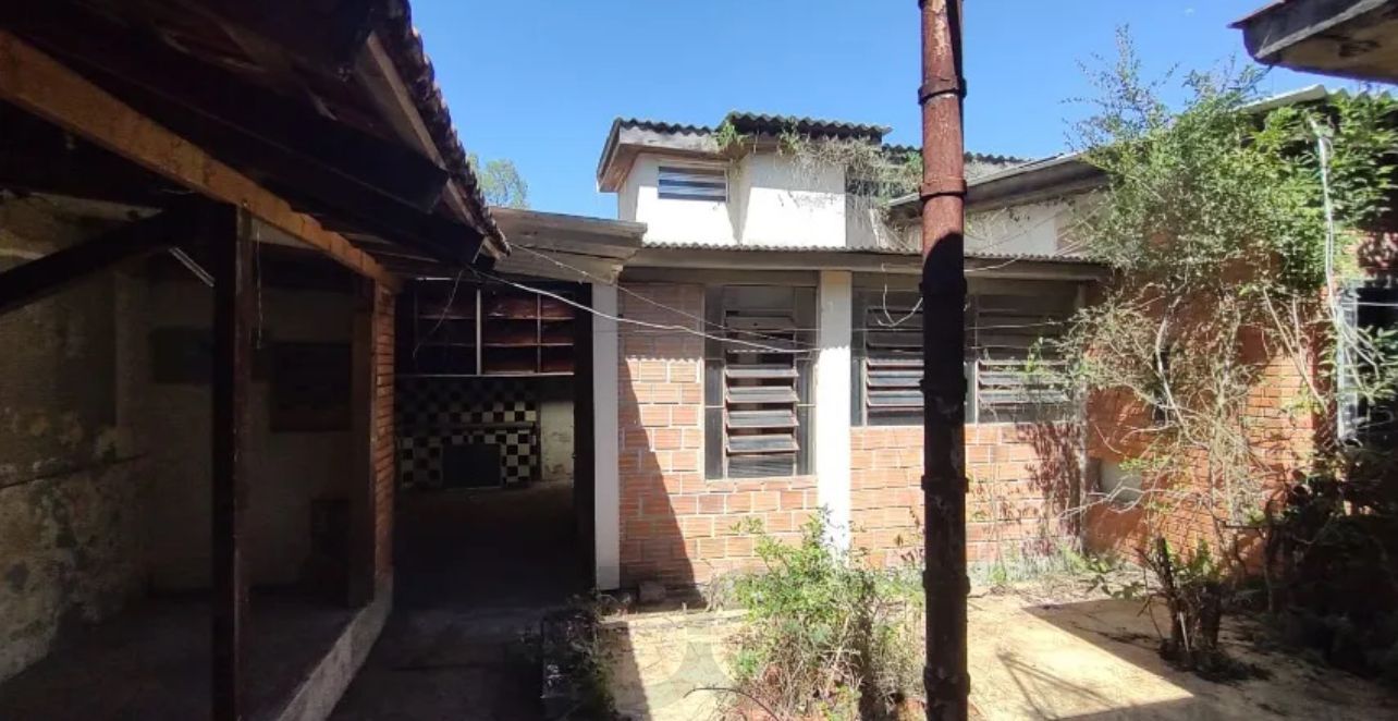 Casa com 3 Quartos e 3 banheiros à Venda, 120 m² por R$ 390.000 — foto 6