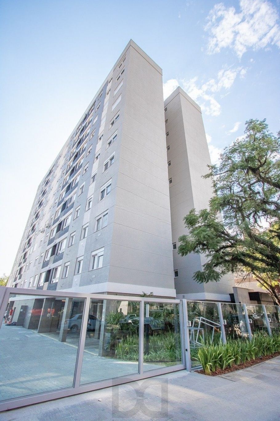 Apartamento de 2 dormitórios, e 1 vaga de garagem no Bairro são Joao/Poa. — foto 1
