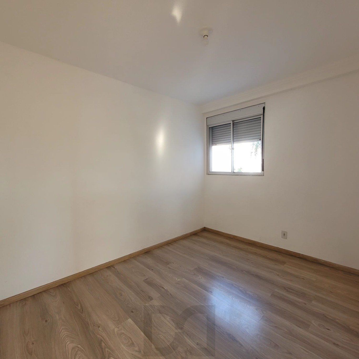 Apartamento de 3 quartos, sacada, 1 vaga no bairro Jardim Planalto. — foto 6
