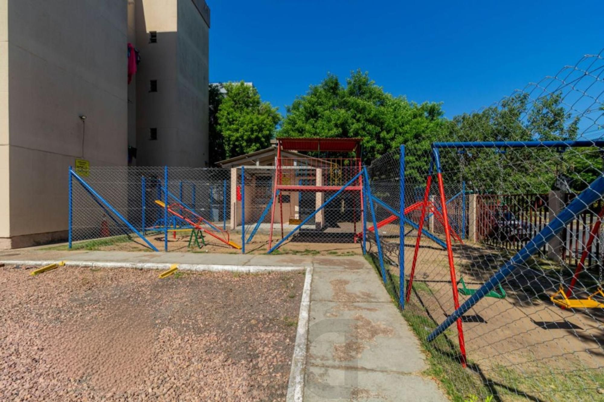 Apartamento com 2 quartos, vaga e salão de festa no bairro Passo das Pedras. — foto 27