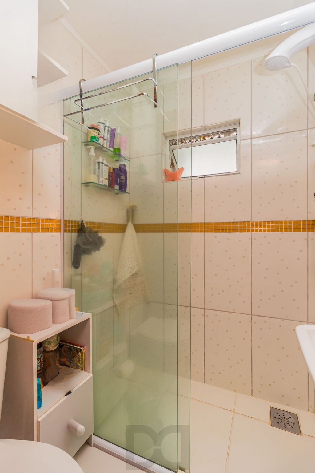 Apartamento com 2 quartos e 1 vaga no Bairro Passo da Areia / Higienópolis. — foto 5