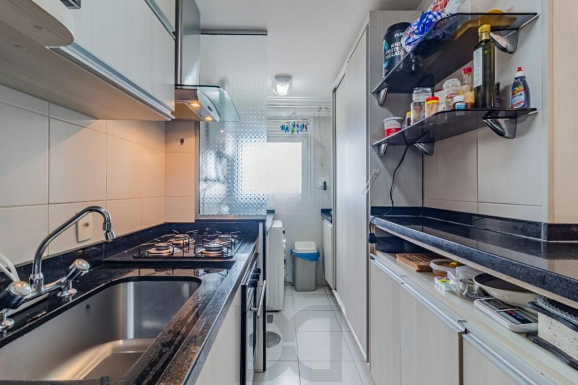 Apartamento de 3 quartos, suíte, elevador e 2 vagas no bairro Vila Ipiranga — foto 13