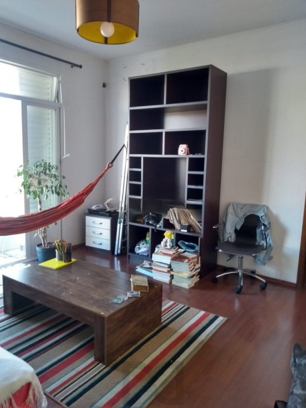 Apartamento de 2 dormitórios, sacada e churrasqueira no bairro Menino Deus — foto 5