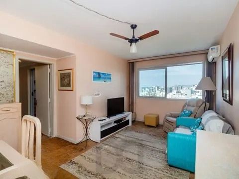 Apartamento de 2 quartos, elevador no Centro Histórico Porto Alegre. — foto 1