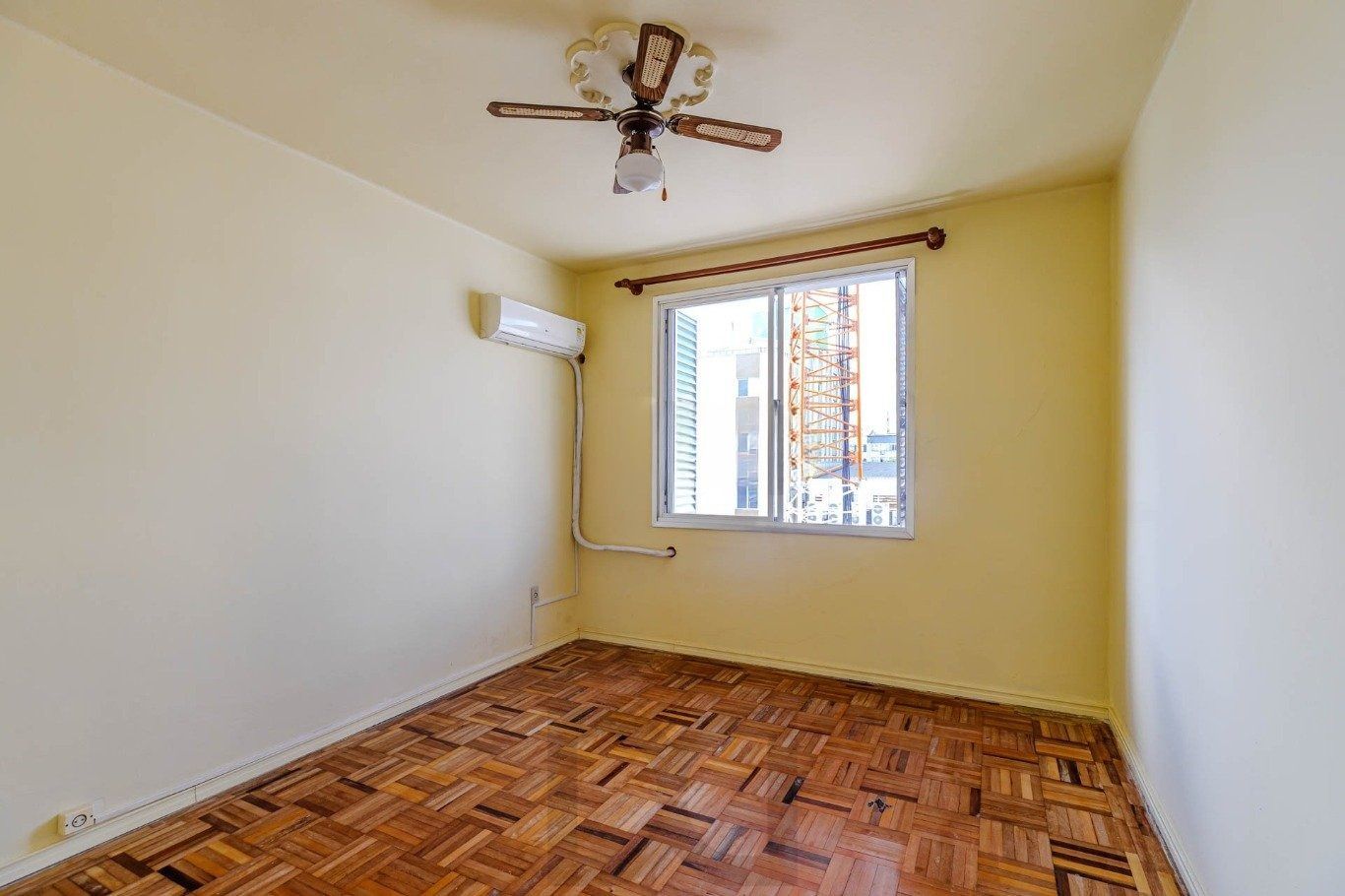 Apartamento de 1 quarto no Bairro Santana em Porto Alegre. — foto 17