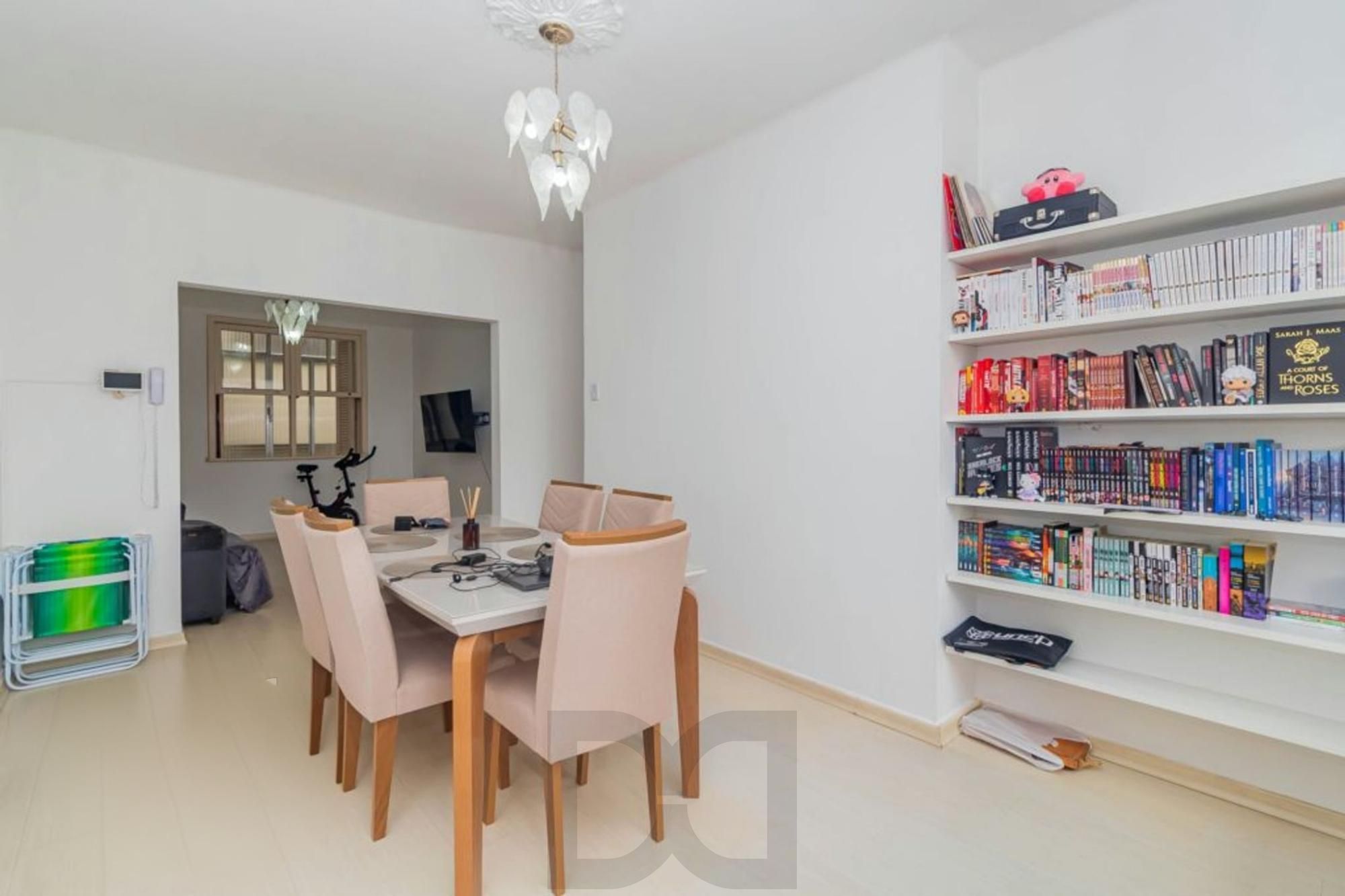 Apartamento semi mobiliado 2 dormitórios bairro Petrópolis — foto 5