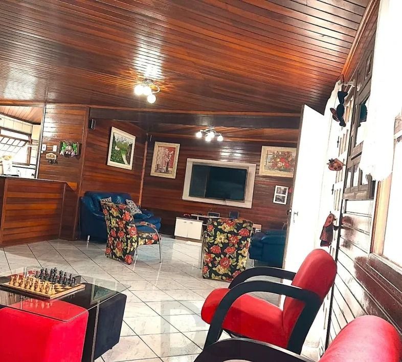 Casa com 3 Quartos e 3 banheiros à Venda, 387 m² — foto 5