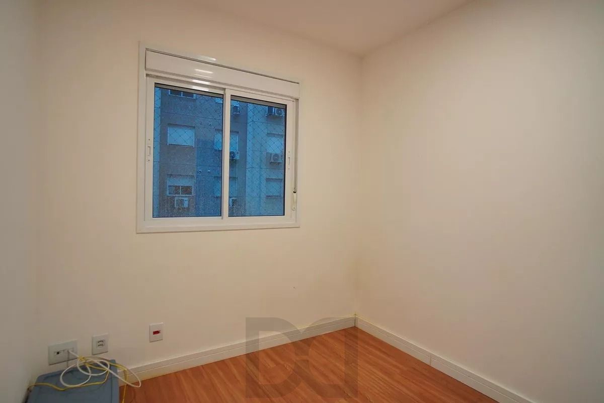 Apartamento 2 dormitórios suíte, elevador, infra e vaga coberta na Farrapos — foto 15